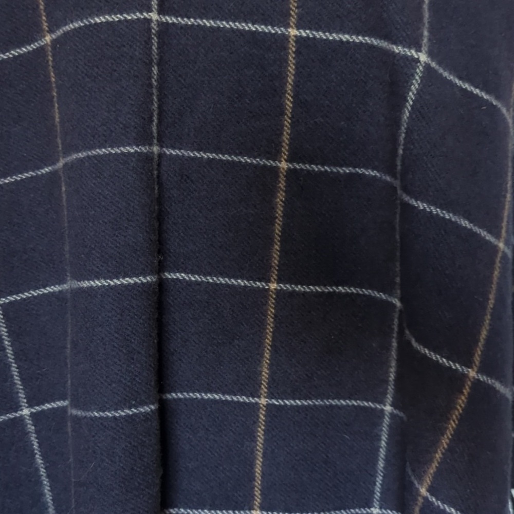 Burberry Navy Blue & White Checkered Shawl EUC unisex scarf - Picture 3 of 7